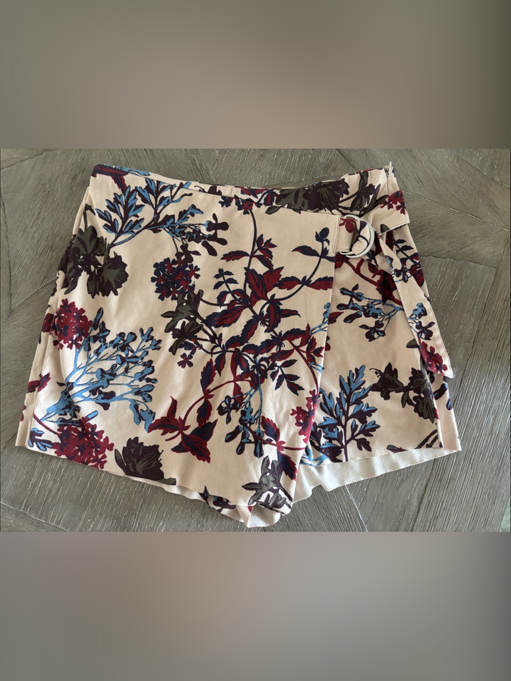 Zara basic Floral Print Tie-Waist Mini Skirt - Cream with Blue & Burgundy